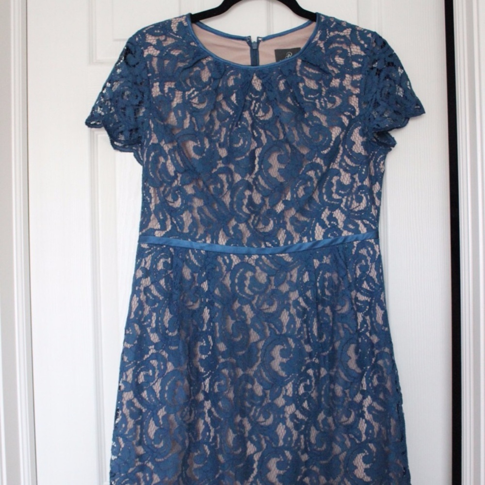 Adrianna Papell Blue Lace Short Dress